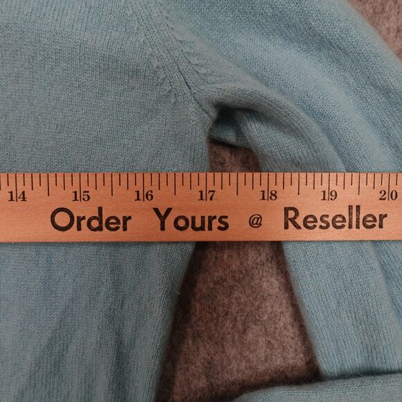 Vintage Ann Taylor Sweater Womens Large Cashmere VNeck Luxe Soft Blue - Picture 7 of 9